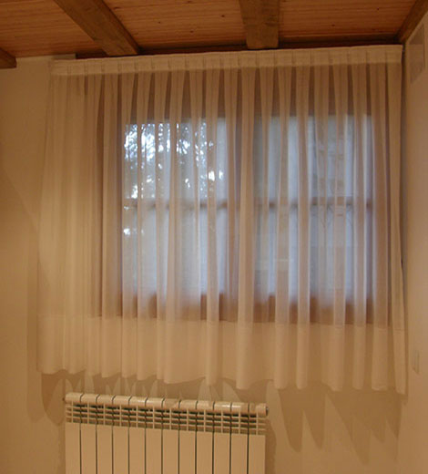 Foto de unas cortinas cortas